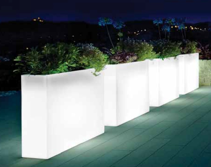 Buiten bloempot High terrace 80x25xh70cm wit met verlichting ... Buiten bloempot High terrace 80x25xh70cm wit met verlichting ...
