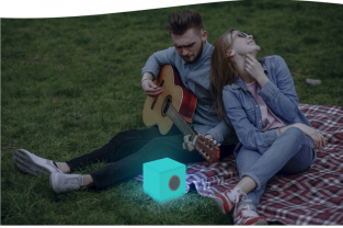 CubyPlay 20 verlichte kubus LED multicolor, wireless en incl. Bluetooth speaker. 20 x 20 cm