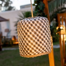 Buiten hanglamp BENIRRAS 35 Rotan draadloos / oplaadbaar made by NewGarden