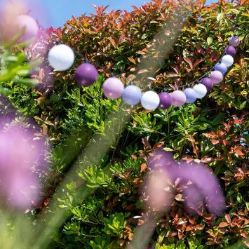 Guirled Lichtsnoer voor buiten met 16 x LED bollen SOLAR+BATT (6 meter) kleur Myrtille