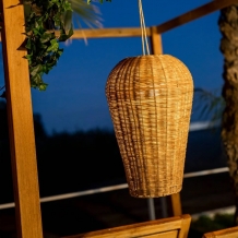 Buiten hanglamp Saona 50 Rotan draadloos / oplaadbaar made by NewGarden