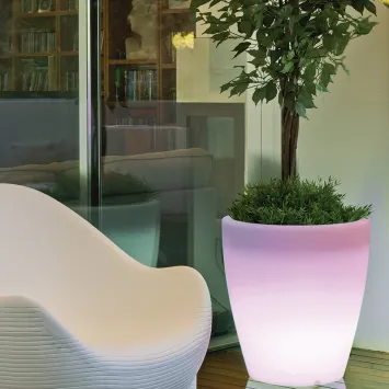 Newgarden Violeta 40 Ø40XH43 cm Solar verlichte LED Multicolor bloempot